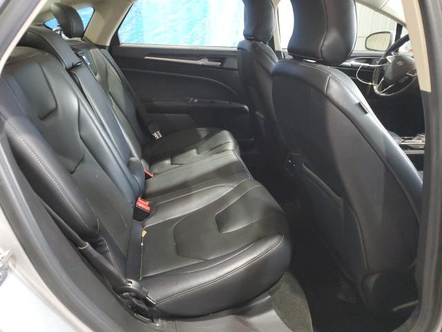 3FA6P0RU2KR187617 - 2019 FORD FUSION TITANIUM 银色 照片 10