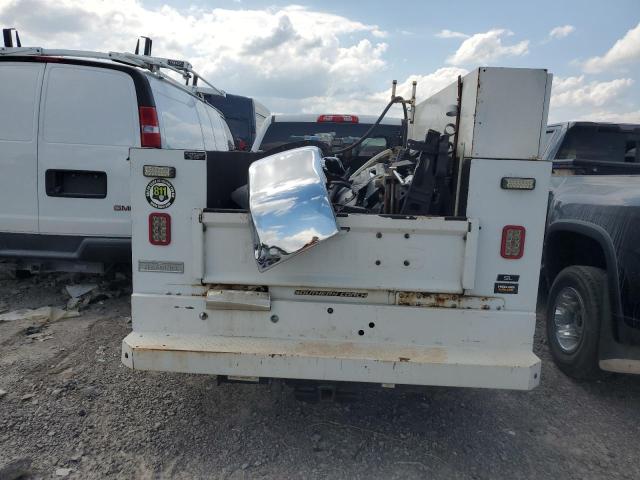 1GB1CUEG7JF281001 - 2018 CHEVROLET SILVERADO C2500 HEAVY DUTY WHITE photo 6