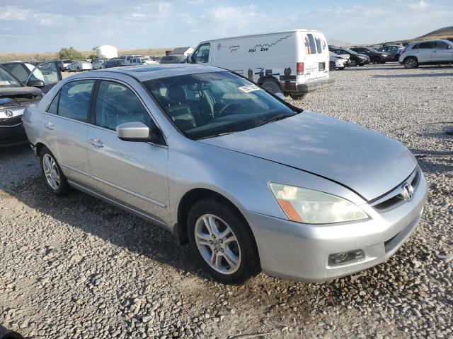 1HGCM55806A070874 - 2006 HONDA ACCORD EX SILVER photo 4