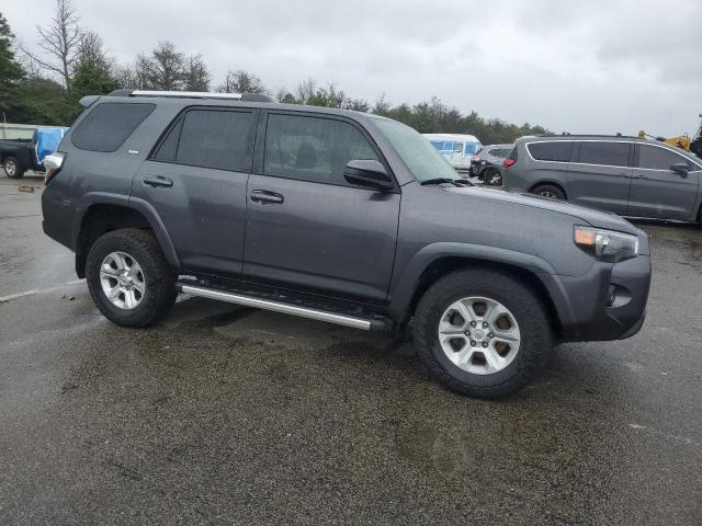 JTEEU5JR2P5280615 - 2023 TOYOTA 4RUNNER SR5 GRAY photo 4