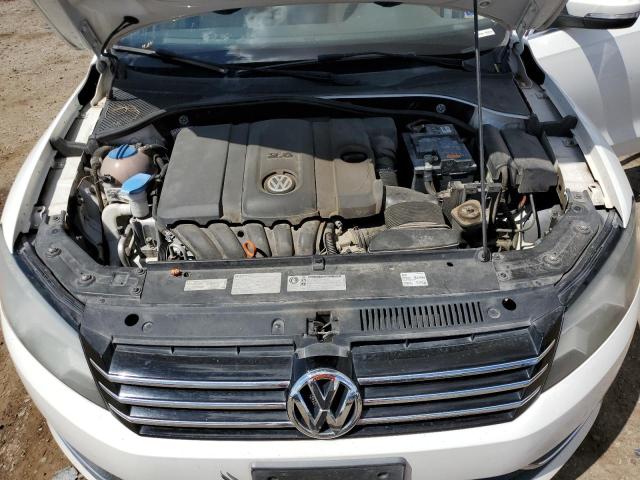 1VWBH7A31DC001159 - 2013 VOLKSWAGEN PASSAT SE WHITE photo 11