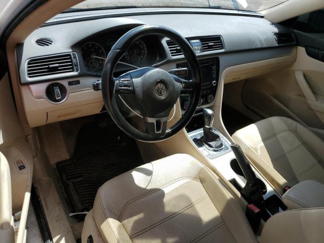 1VWBH7A31DC001159 - 2013 VOLKSWAGEN PASSAT SE WHITE photo 8