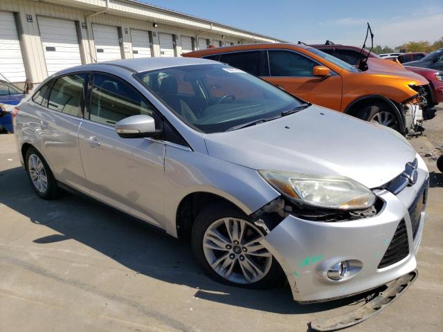 1FAHP3H26CL183788 - 2012 FORD FOCUS SEL SILVER photo 4