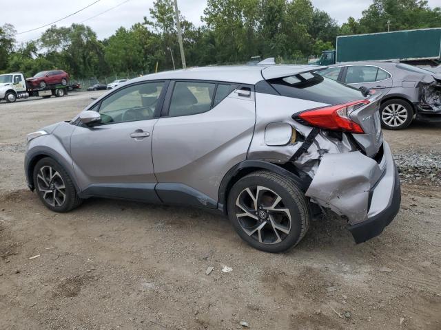 JTNKHMBX0J1008755 - 2018 TOYOTA C-HR XLE 银色 照片 2