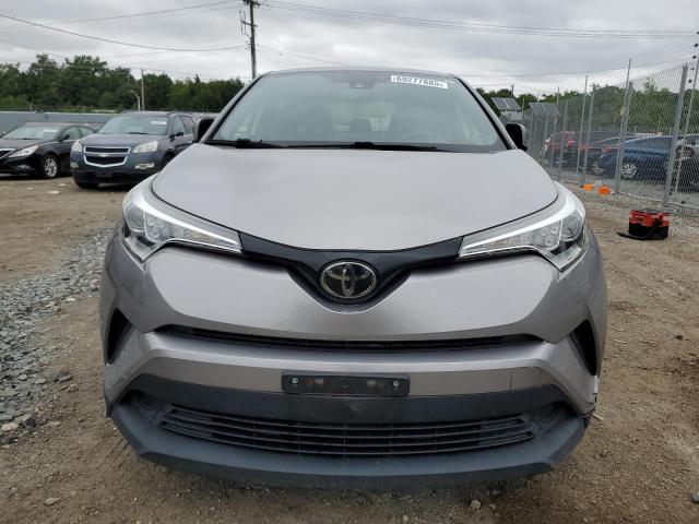 JTNKHMBX0J1008755 - 2018 TOYOTA C-HR XLE 银色 照片 5