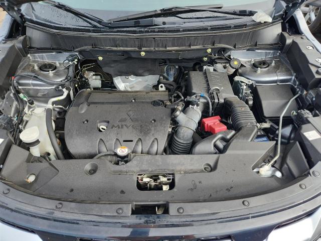 JA4ARUAU6NU011548 - 2022 MITSUBISHI OUTLANDER ES 银色 照片 11