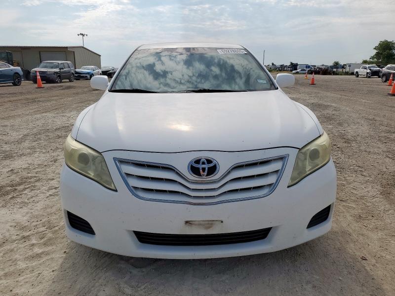 4T1BF3EK9AU552718 - 2010 TOYOTA CAMRY BASE WHITE photo 5