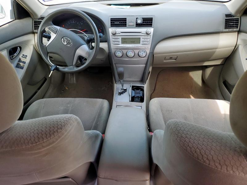 4T1BF3EK9AU552718 - 2010 TOYOTA CAMRY BASE WHITE photo 8