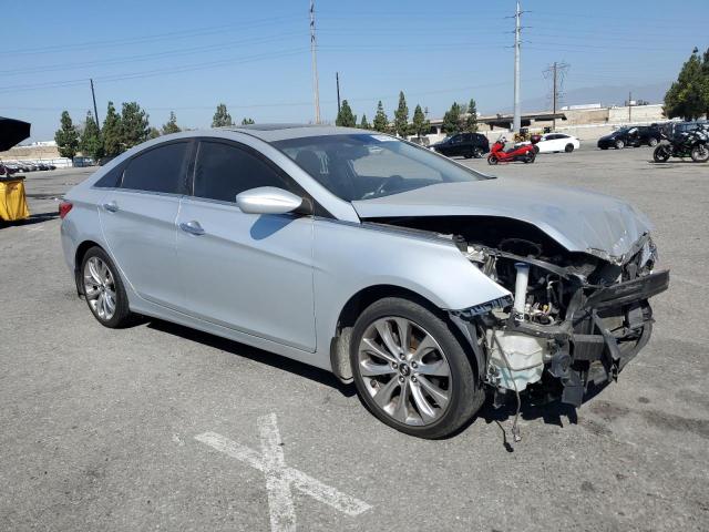 5NPEC4AC1DH791824 - 2013 HYUNDAI SONATA SE SILVER photo 4