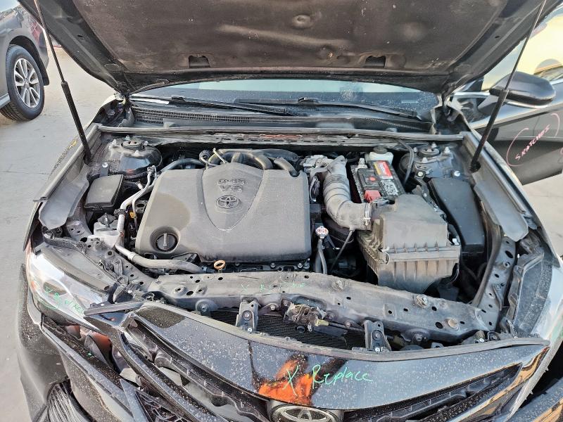 4T1BZ1HKXKU028051 - 2019 TOYOTA CAMRY XSE 黑色 照片 11