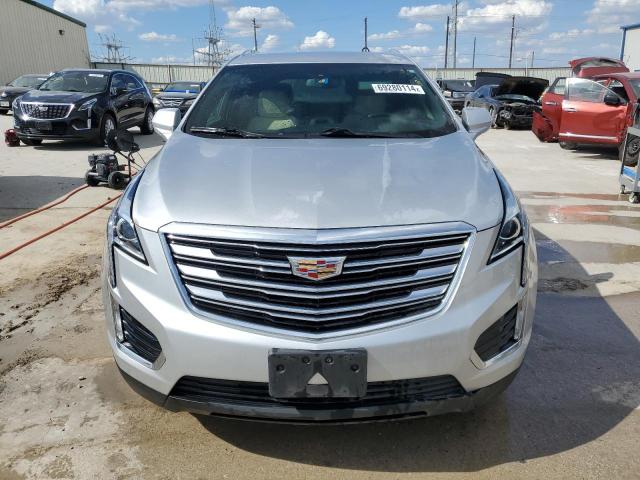 1GYKNARS7KZ166156 - 2019 CADILLAC XT5 银色 照片 5