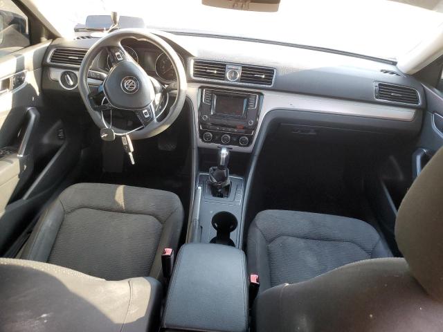 1VWAT7A39HC020624 - 2017 VOLKSWAGEN PASSAT S BLACK photo 8