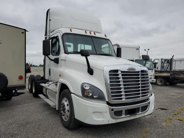 2016 FREIGHTLINER CASCADIA 1, 