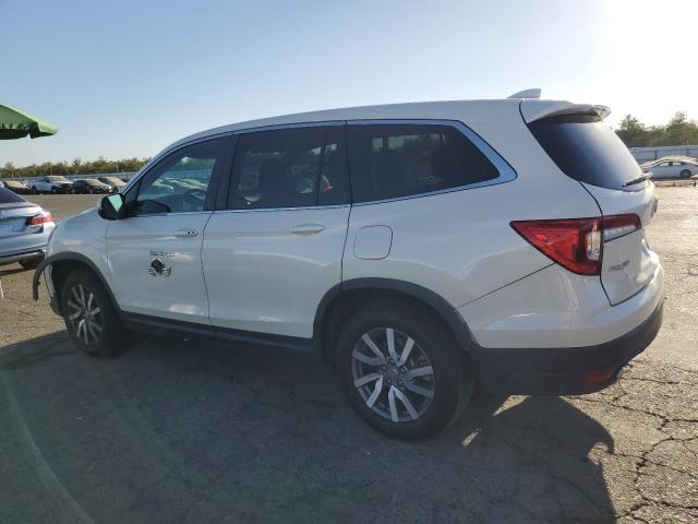 5FNYF5H39KB039428 - 2019 HONDA PILOT EX WHITE photo 2
