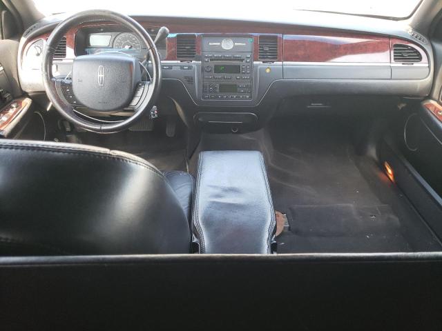 1L1FM88W65Y649815 - 2005 LINCOLN TOWN CAR EXECUTIVE BLACK photo 8