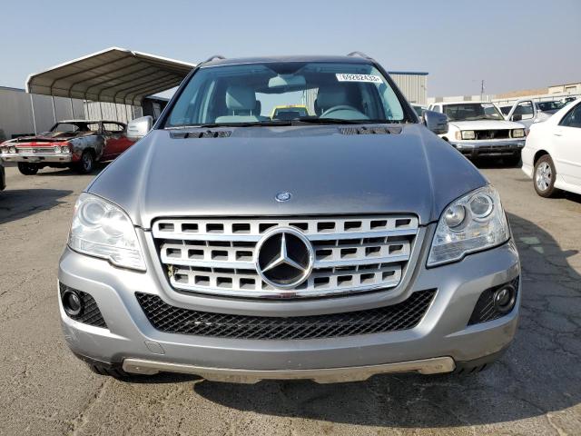 4JGBB8GB8BA685544 - 2011 MERCEDES-BENZ ML 350 4MATIC GRAY photo 5