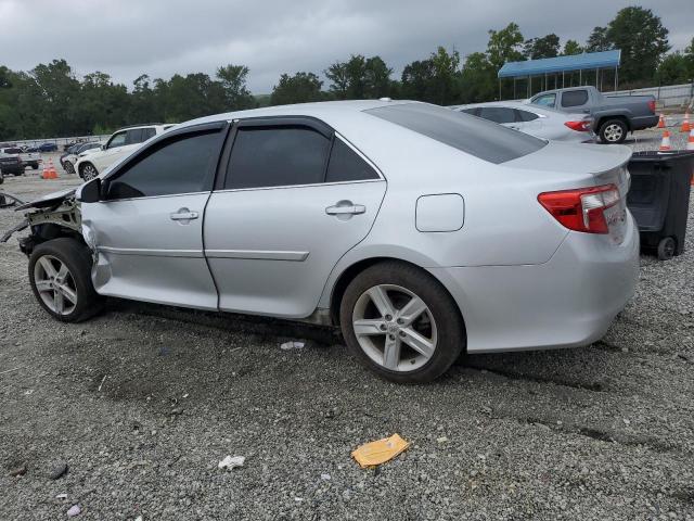 4T1BF1FK6CU131304 - 2012 TOYOTA CAMRY BASE SILVER photo 2