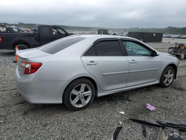 4T1BF1FK6CU131304 - 2012 TOYOTA CAMRY BASE SILVER photo 3