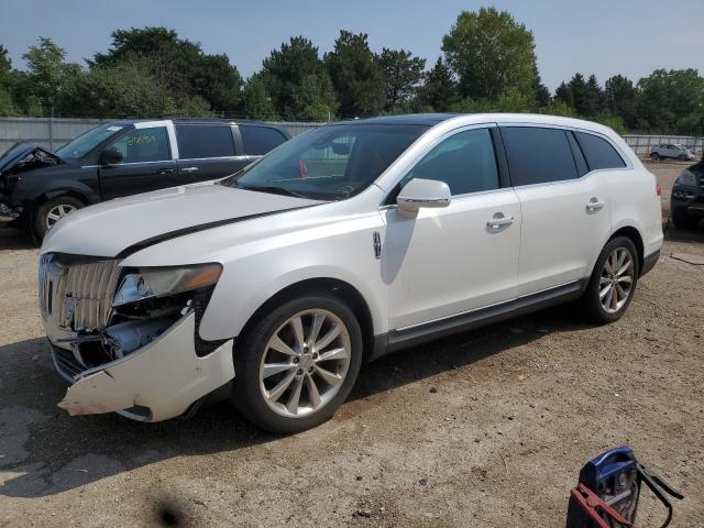 2011 LINCOLN MKT, 