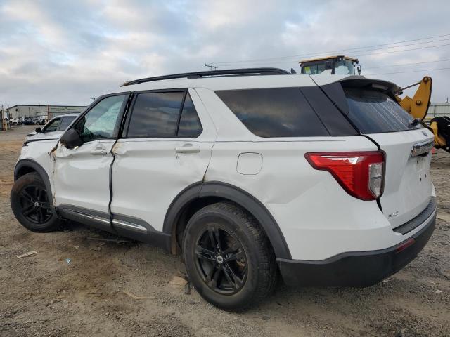 1FMSK8DH7LGB09452 - 2020 FORD EXPLORER XLT WHITE photo 2