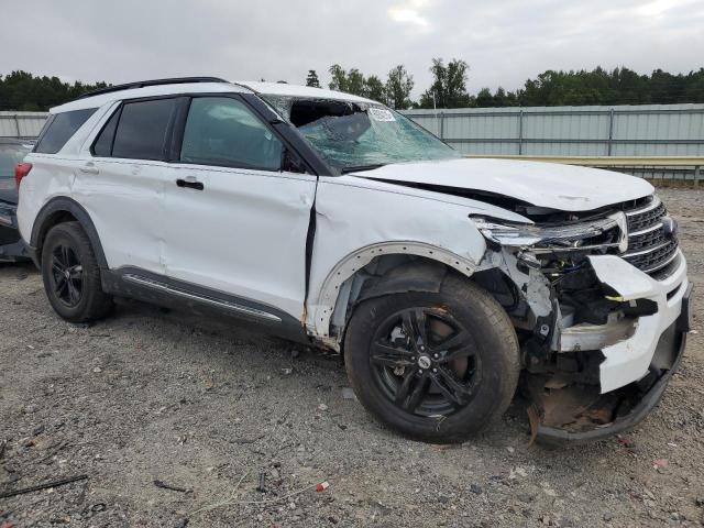 1FMSK8DH7LGB09452 - 2020 FORD EXPLORER XLT WHITE photo 4