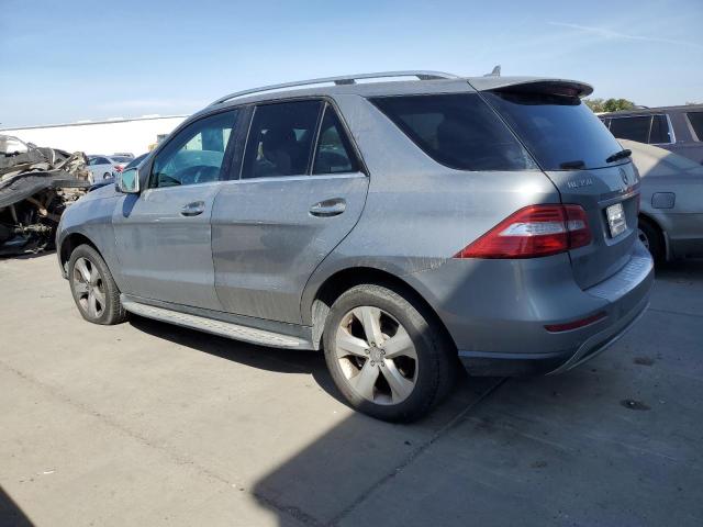 4JGDA2EB9CA025770 - 2012 MERCEDES-BENZ ML 350 BLUETEC SILVER photo 2