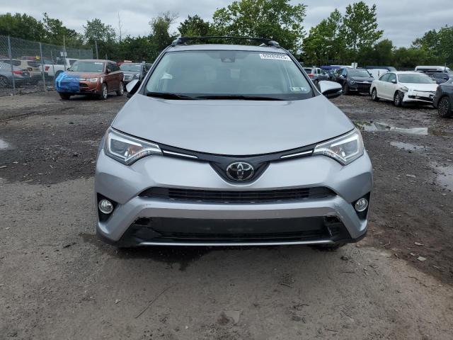 JTMDFREV6JJ201938 - 2018 TOYOTA RAV4 LIMITED SILVER photo 5