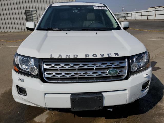 SALFR2BG4EH413045 - 2014 LAND ROVER LR2 HSE WHITE photo 5