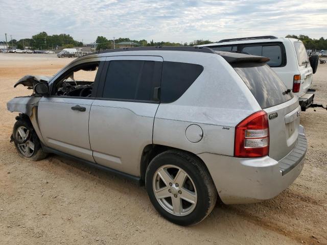 1J8FT47W47D101976 - 2007 JEEP COMPASS SILVER photo 2