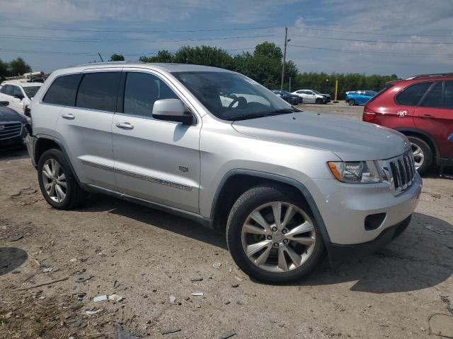 1J4RR4GGXBC627369 - 2011 JEEP GRAND CHER LAREDO Srebrny zdjęcie 4