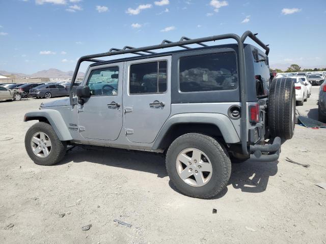 1C4BJWDGXFL505132 - 2015 JEEP WRANGLER U SPORT GRAY photo 2