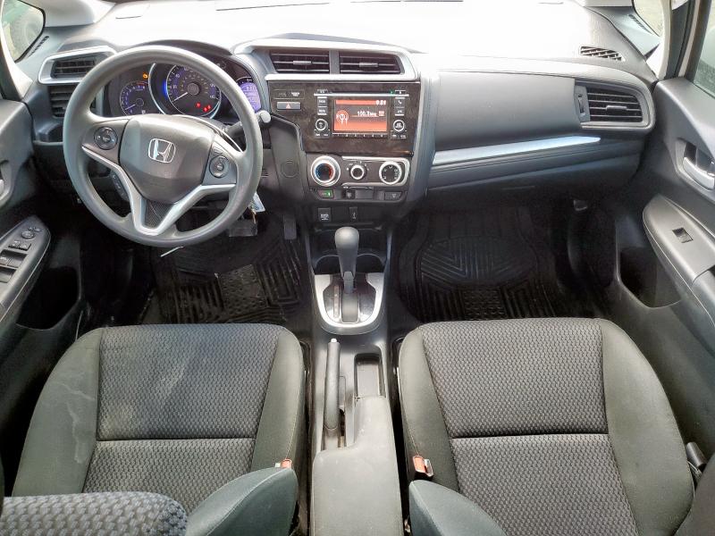 3HGGK5H42KM703114 - 2019 HONDA FIT LX أبيض صورة 8