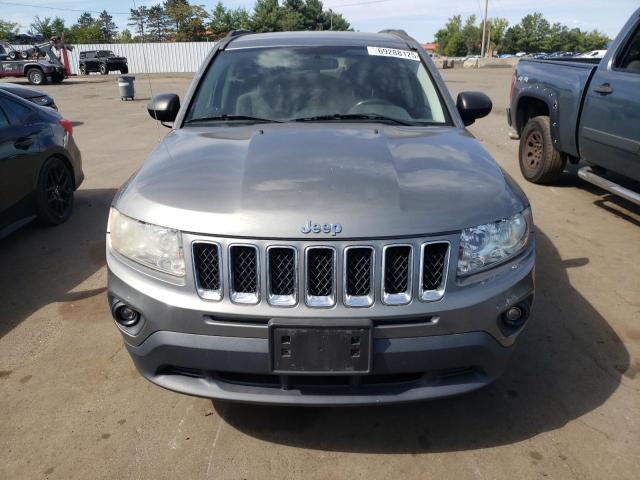 1J4NF1FB9BD277187 - 2011 JEEP COMPASS SPORT 灰色 照片 5