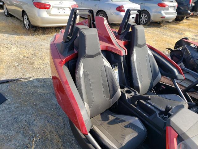 57XAAPFA9J8127852 - 2018 POLARIS SLINGSHOT SL RED photo 6