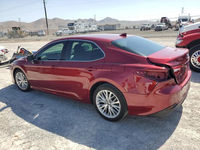 4T1F11BK7LU017673 - 2020 TOYOTA CAMRY XLE RED photo 2