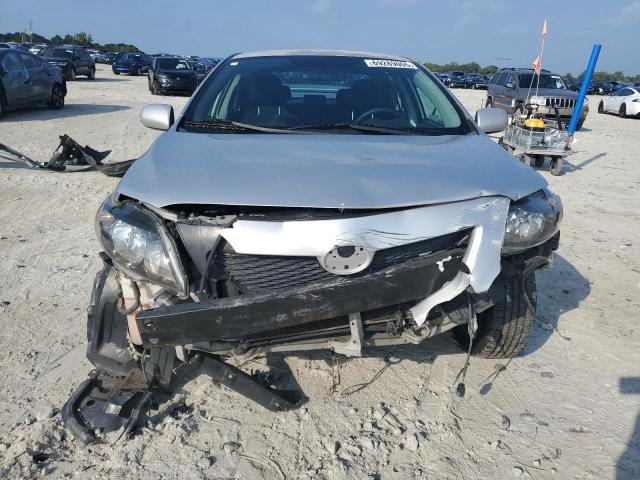 1NXBU4EE0AZ303312 - 2010 TOYOTA COROLLA BASE Srebrny zdjęcie 5