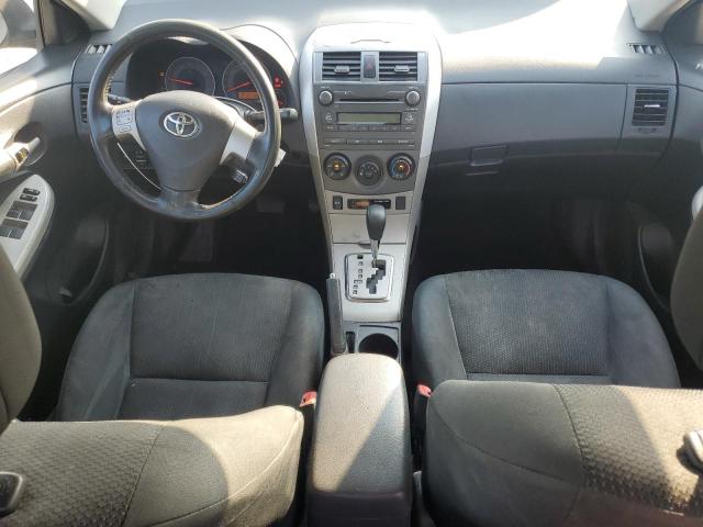 1NXBU4EE0AZ303312 - 2010 TOYOTA COROLLA BASE Srebrny zdjęcie 8