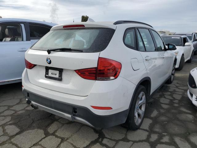 WBAVM1C57FV316768 - 2015 BMW X1 SDRIVE28I WHITE photo 3