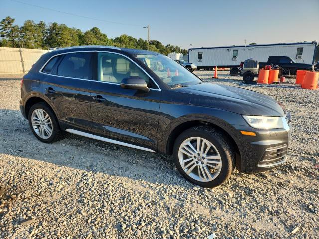 WA1BNAFY8K2117162 - 2019 AUDI Q5 PREMIUM PLUS CHARCOAL photo 4