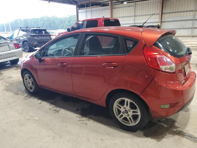3FADP4EJXJM134850 - 2018 FORD FIESTA SE RED photo 2