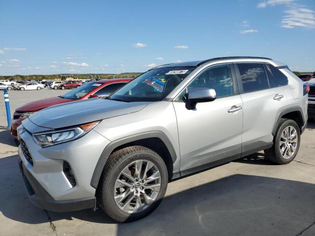 2T3C1RFV3KW030688 - 2019 TOYOTA RAV4 XLE PREMIUM SILVER photo 1