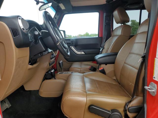 1C4BJWEG8CL184248 - 2012 JEEP WRANGLER U SAHARA Қызыл фото 7