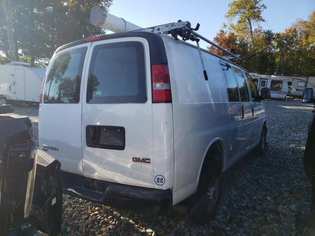 1GTW7AFF9H1120702 - 2017 GMC SAVANA G2500 WHITE photo 3