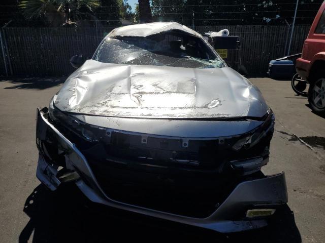 1HGCV1F35JA150267 - 2018 HONDA ACCORD SPORT SILVER photo 5