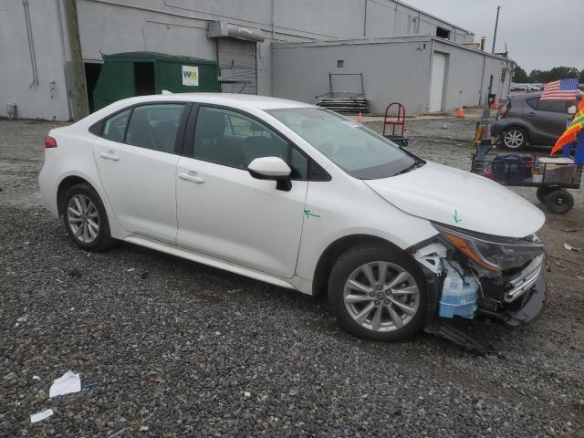5YFB4MDE3RP223744 - 2024 TOYOTA COROLLA LE WHITE photo 4