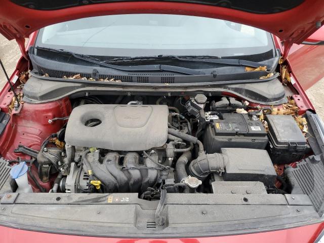 3KPC24A39JE022062 - 2018 HYUNDAI ACCENT SE RED photo 11