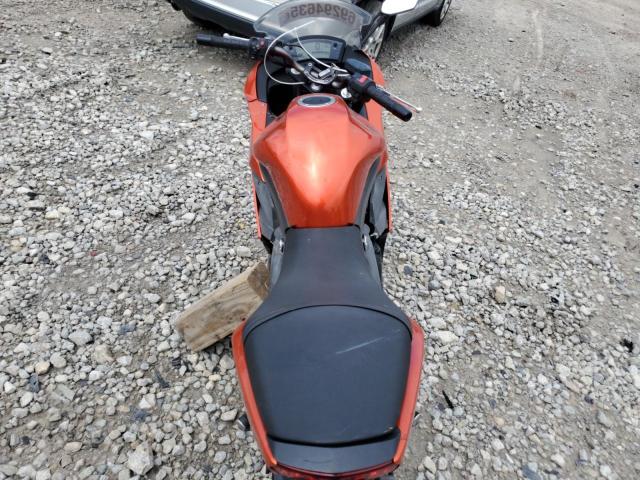 JKAEXEC14BDA69415 - 2011 KAWASAKI EX650 C ORANGE photo 6