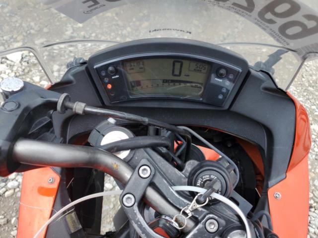 JKAEXEC14BDA69415 - 2011 KAWASAKI EX650 C ORANGE photo 7