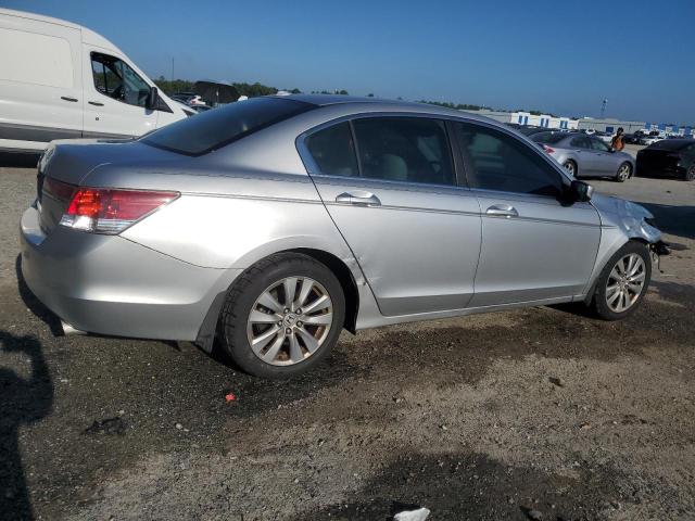 1HGCP2F86CA104722 - 2012 HONDA ACCORD EXL SILVER photo 3