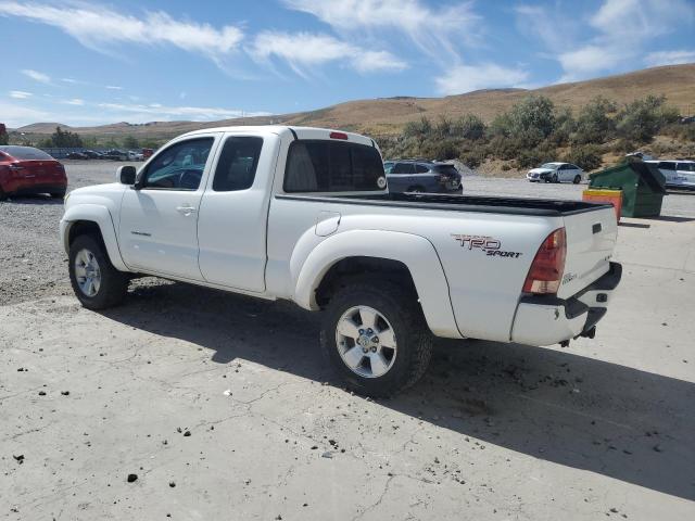 5TEUU42N25Z144596 - 2005 TOYOTA TACOMA ACCESS CAB WHITE photo 2